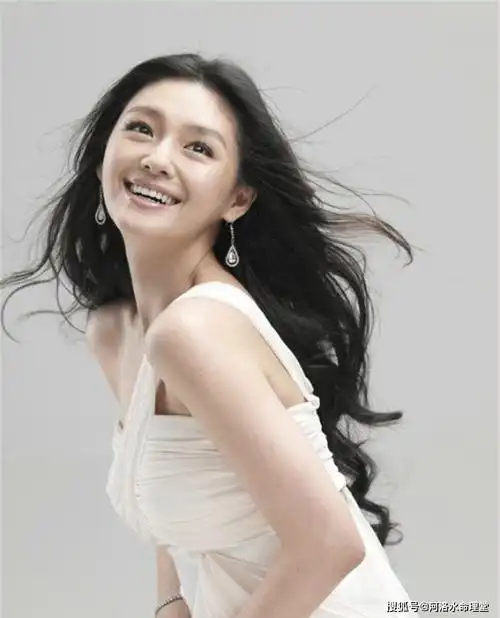 大s徐熙媛八字赏析