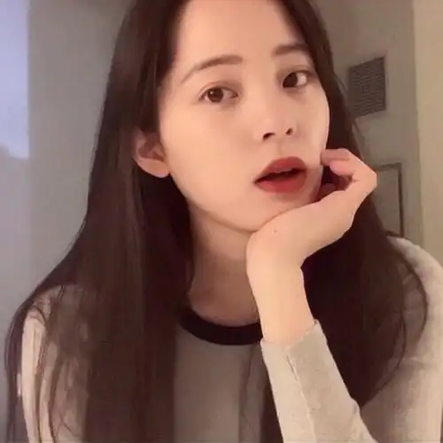 女生ins头像欧阳娜娜头像