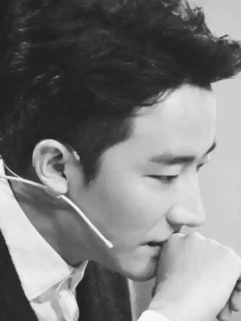 一组很帅的侧影黄轩