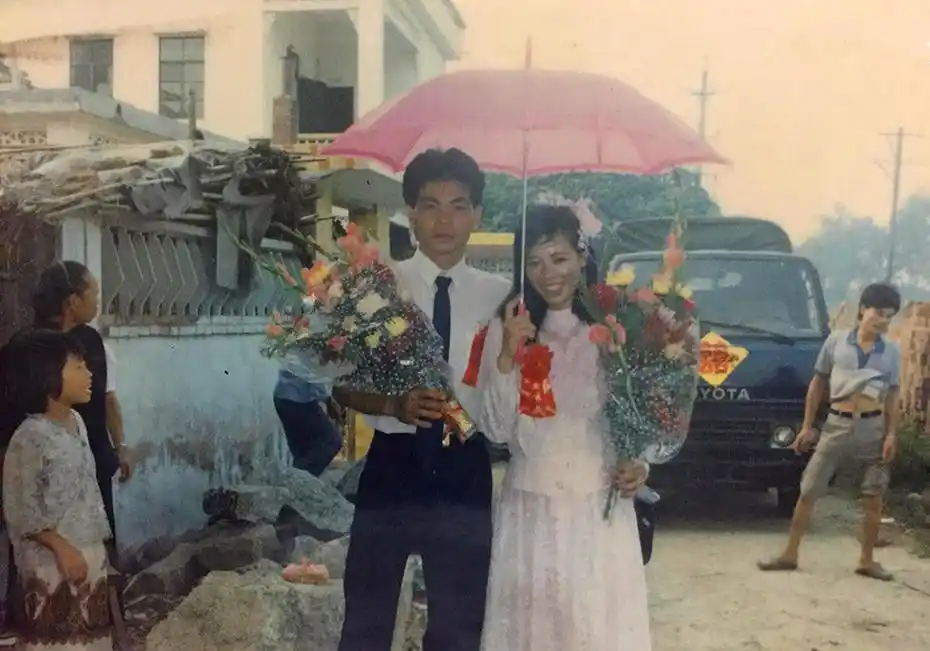 直击上世纪八十年代的结婚细节人们吃喜酒都是送肉和馒头