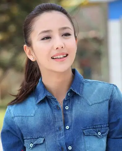 有虎牙的女明星大盘点