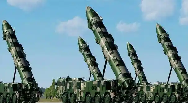 东风家族杀手锏,东风100型巡航导弹,仅露面一次就没有再出现过