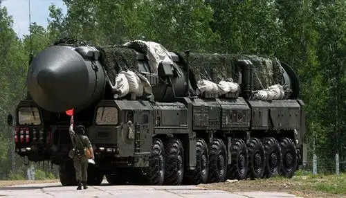 萨尔马特洲际导弹,为美国量身定做,1.8万公里射程绕过南北极