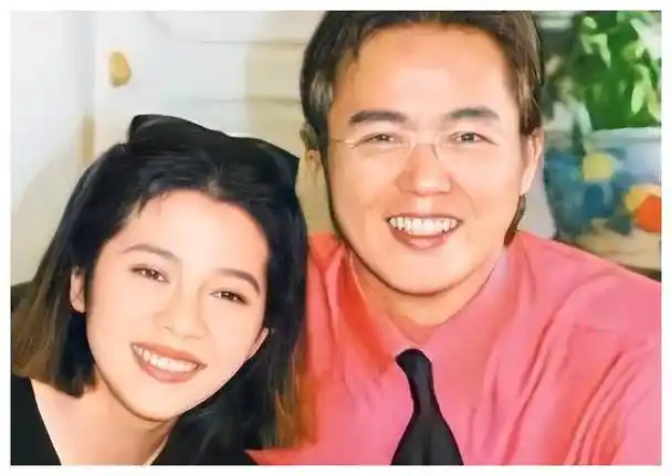 张庭否认迪拜买豪宅,中介打脸!