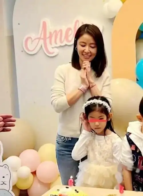 林心如女儿国际范儿!母亲节全英文表白,网友:这才是高端教育!