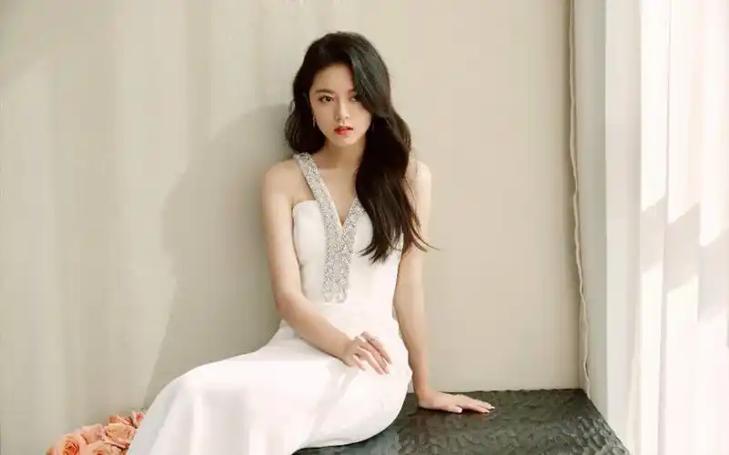 赵今麦丨兰蔻丨菁纯星光盛典红毯(2022.11.07)