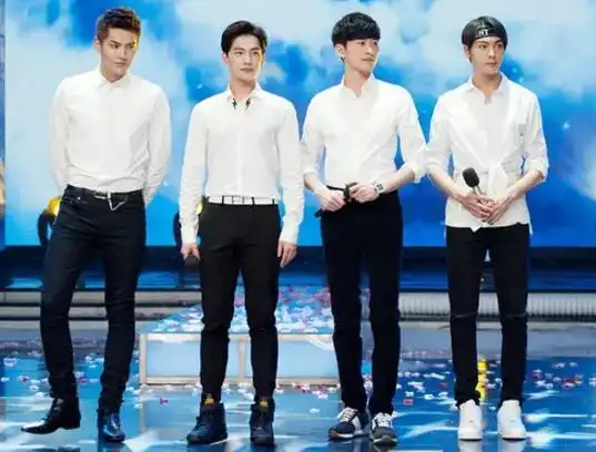 一,实际杨洋身高177厘米