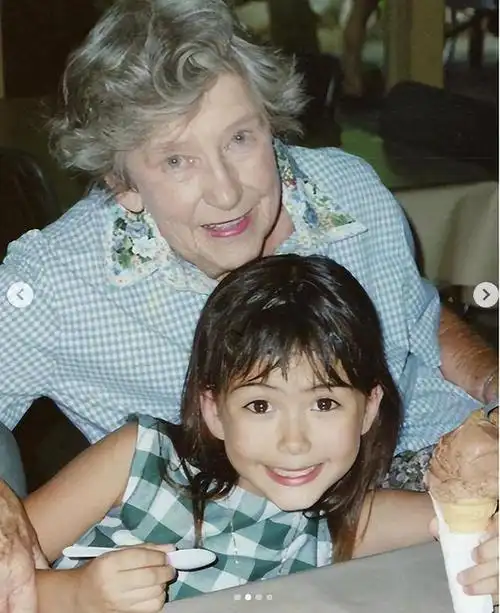 回顾昆凌嫁大14岁歌手周杰伦婚后连生三胎今一家五口其乐融融