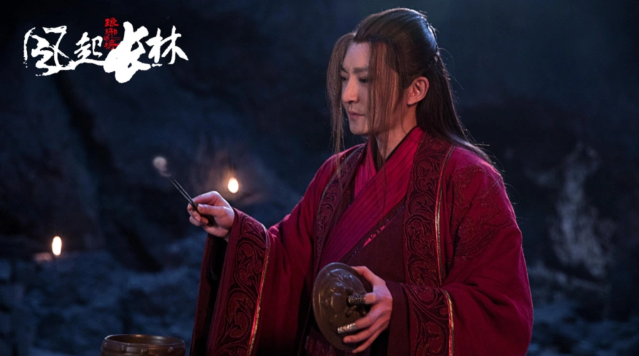 《和空姐同居的日子》其实,早在14年的时候,郭京飞出演了古装喜剧