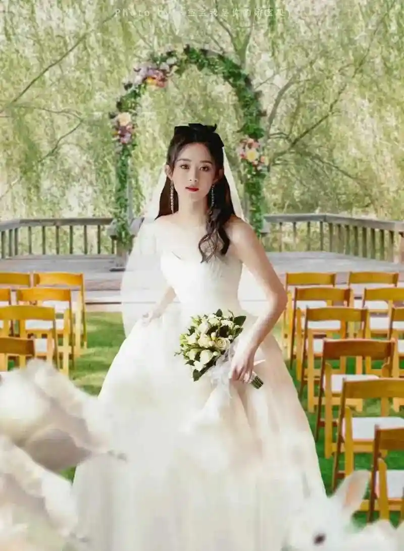 穿婚纱的颖宝真是太美了