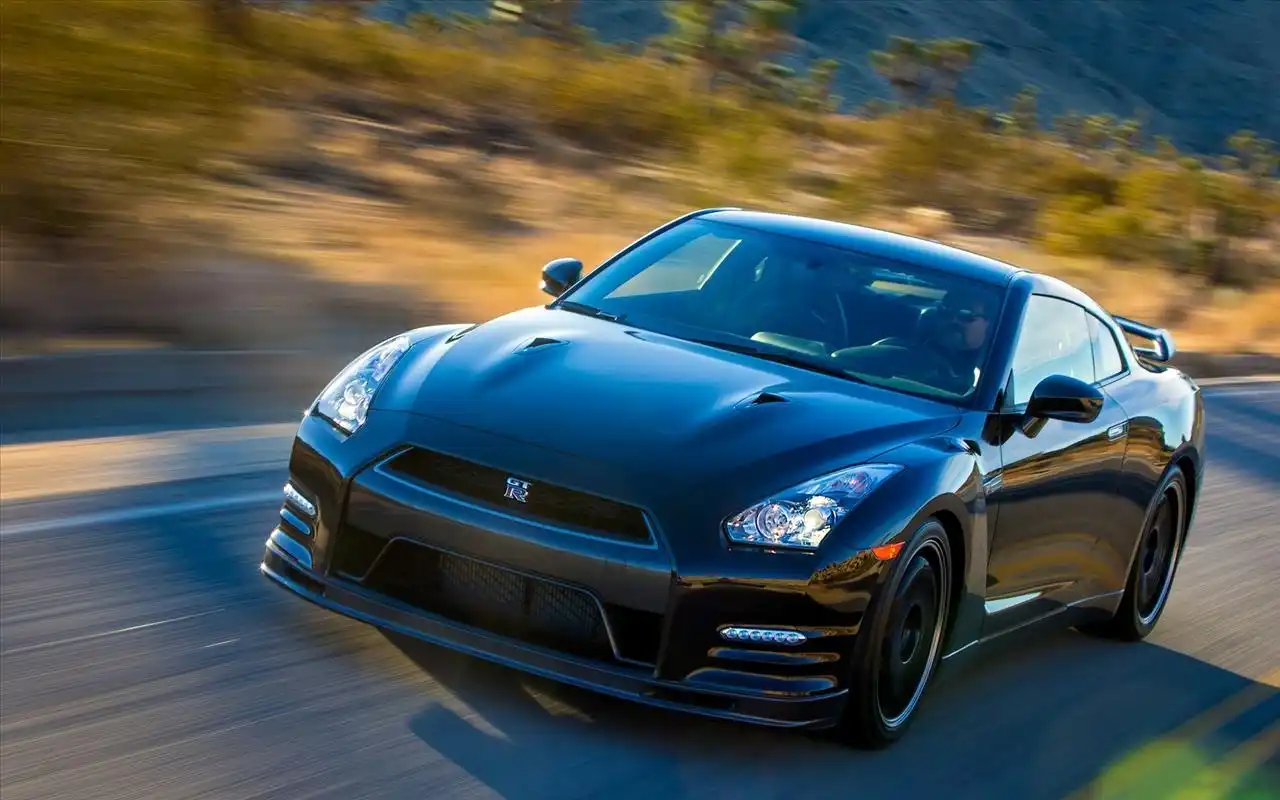 2014款nissan gt-r track edition超级跑车桌面壁纸
