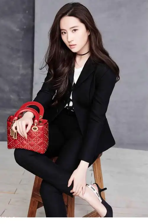 2022款刘亦菲明星同款修身黑色西服外套加9分裤小西装套装女秋冬