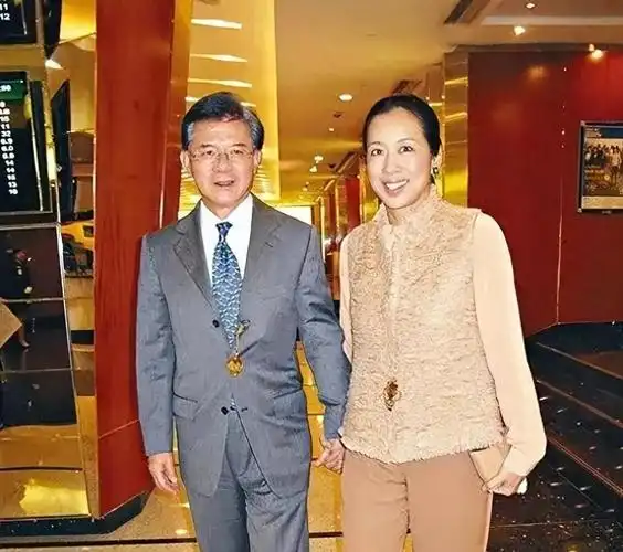 朱玲玲家庭背景大揭秘三姐妹颜值爆表老公们财富惊人