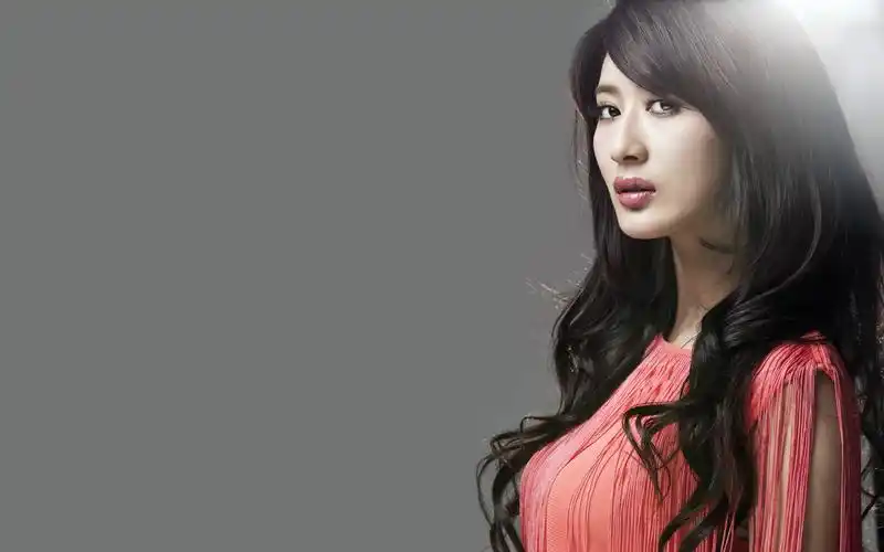 苦情女王郭珍霓简约时尚温馨甜美写真桌面壁纸一