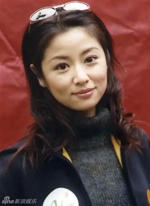 林心如旧照外表甜美柔弱