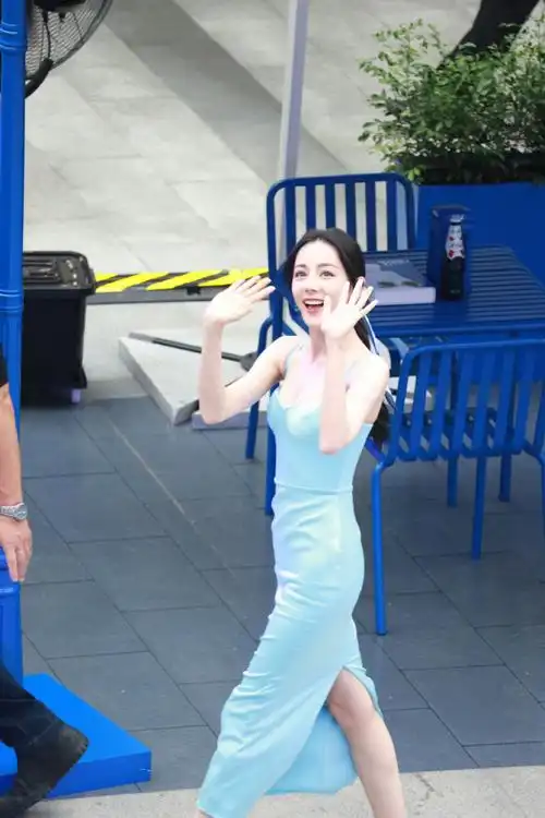 迪丽热巴刘宇宁的身高差