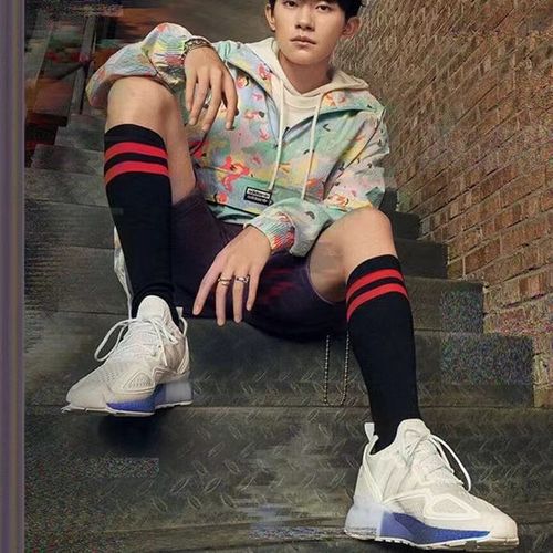 adidas三叶草男子zx 2kboost易烊千玺同款低帮运动休闲鞋fv2928