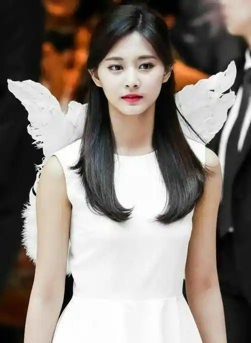 "全球第一美"的周子瑜到底有多美,你们能get到吗?