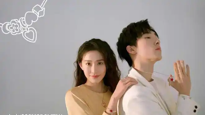 张豆豆与于家翊写真姿势亲密郎才女貌疑似假戏真做