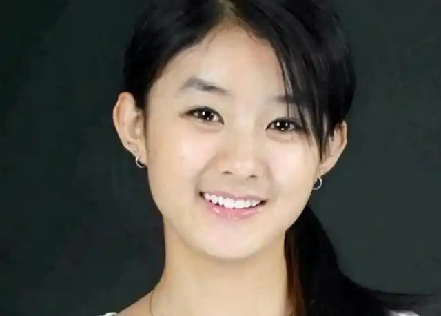 赵丽颖早期照片曝光,年轻时真的好非主流,但没丑过!颜值真抗打