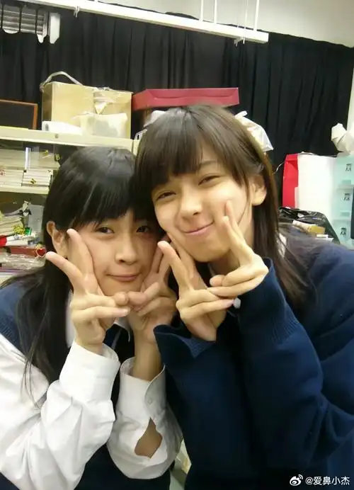 angelababy##杨颖#  angelababy早期学生时代照片  美的很优越,疗破