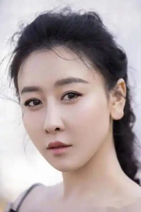 毛俊杰这性感丰满的女神级写真,究竟谁能抗衡?