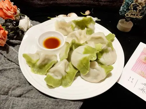 养颜美味的翡翠水饺