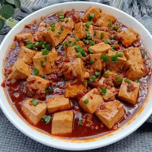 麻婆豆腐,麻辣鲜香,拌米饭能吃两碗