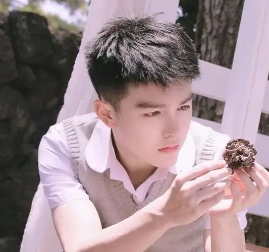 干净利索有精神实质的微信名字全集男完善_男生网名_窝窝qq网