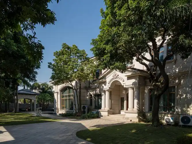 其它 花都棕榈岛·凡尔赛庄园丨8房13床 写美篇 别墅共950平方,8房3厅