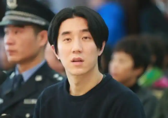 成龙与亲儿子房祖名