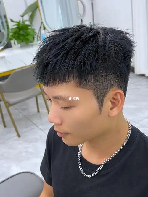 中山男士发型设计  #锡纸烫  #中山烫发哪里好  #中山夏天烫发