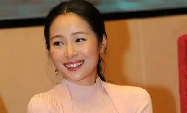 这几年拍戏不多的江一燕,是个很有特点的演员,令人印象深刻_作品_时候