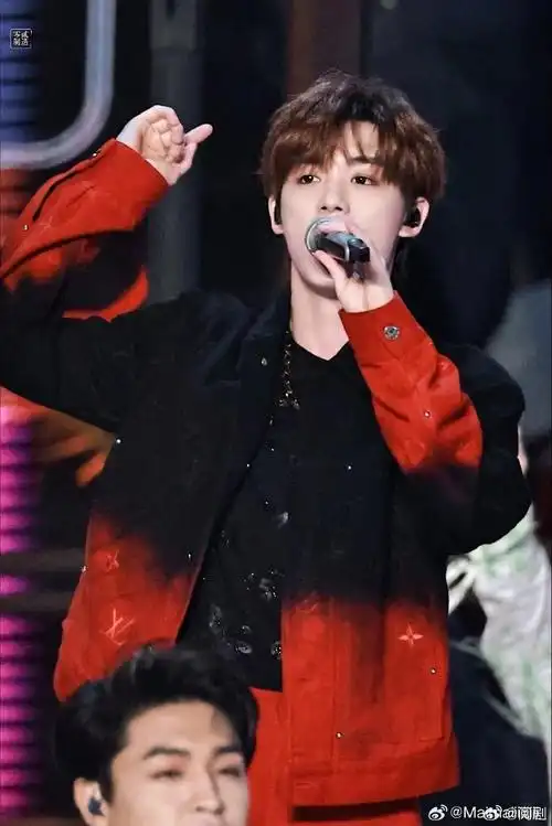 丁程鑫今晚有舞台