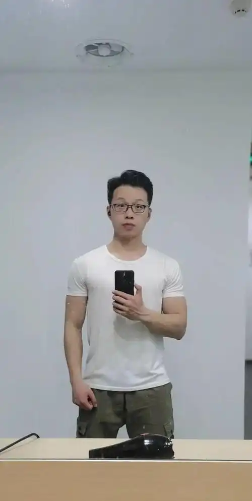 97年肌肉小伙,身高175cm,体重72kg,大运动量后吃5个鸡蛋