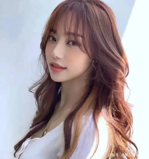 哈喽大家好,我是头发世家,这几天的作品大家都非常喜欢,也非常支持