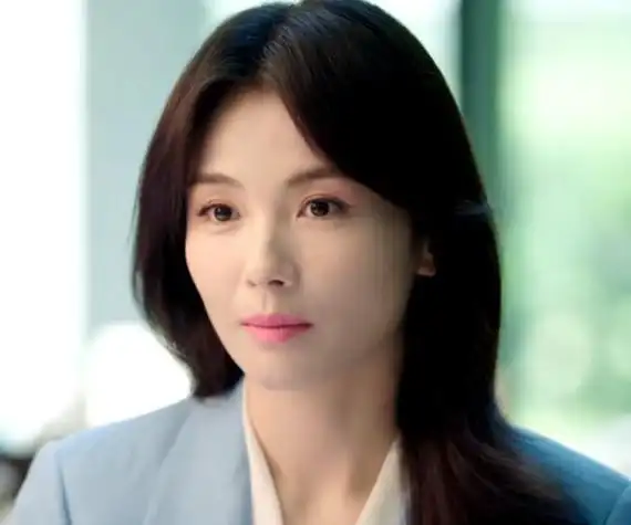 刘涛新剧又被吐槽了,玛丽苏剧情太俗套,姐弟恋设定太狗血