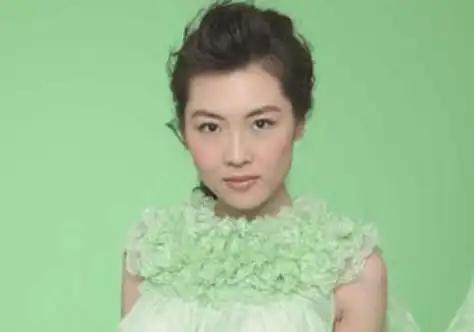 重温04年《超级女声》,宛若"上海舞女"的王媞,选秀时一开嗓迷人嗓音太