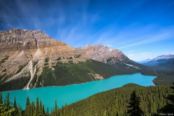 追寻自然之美:世界各地的自然景观