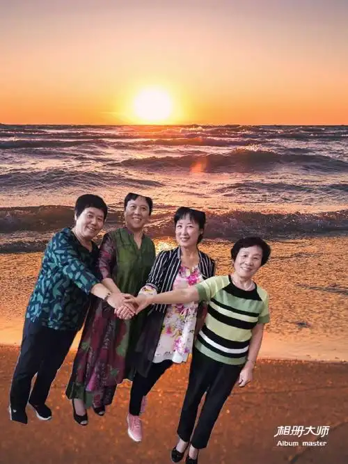 同学情是一辈子美好的回忆,真情永在,友谊地久天长.