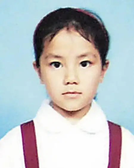 邓紫棋少女旧照曝光网友直呼萌翻了