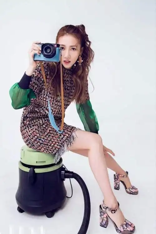 弦子写真颜值爆表,美到犯规,网友:李茂简直是人生赢家!