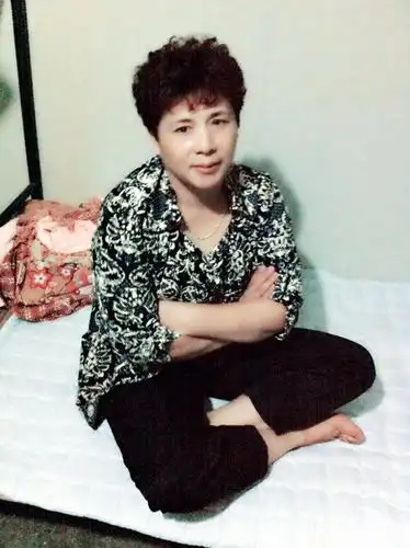 52岁离异女征婚照片(id:66647273)_江苏连云港征婚交友_珍爱网