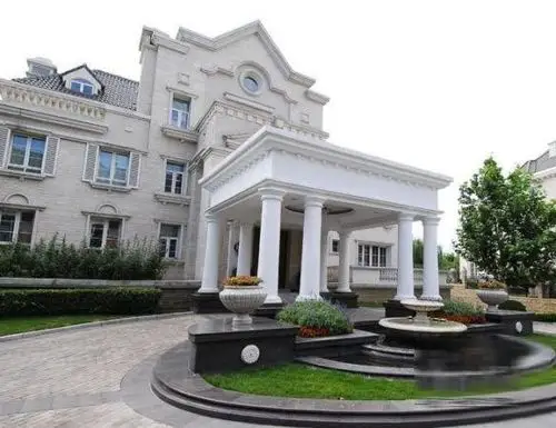 水岸人生 演绎水的故事 缔造豪墅传奇 中央别墅区核心位置