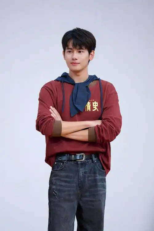 《三贵情史》路演北京站99三贵@演员胡先煦说 :"每一个人都喜欢做梦