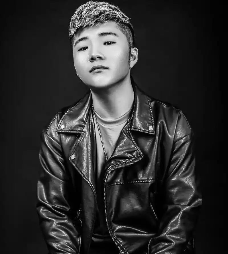 白小白即将献艺和平大戏院,网上订票有机会获得签名t恤