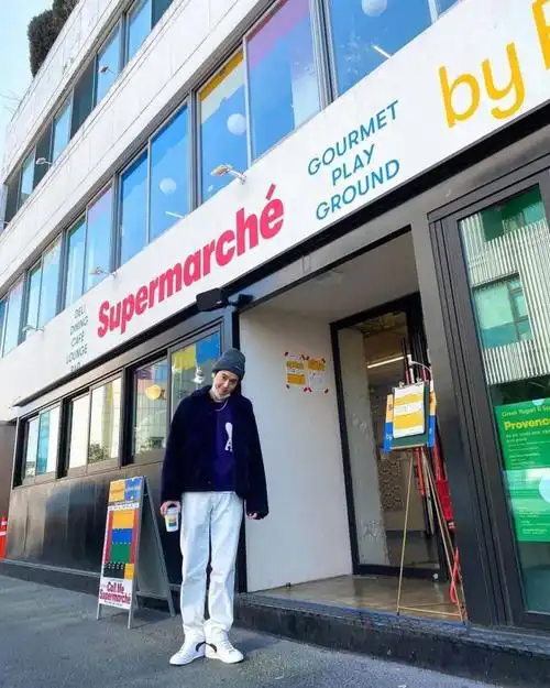 第89期:金俊勉女友视角手机壁纸图片分享