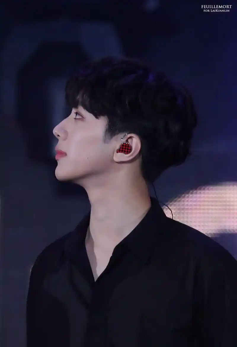 a班的赖冠霖同学 你的存在即是legend本身