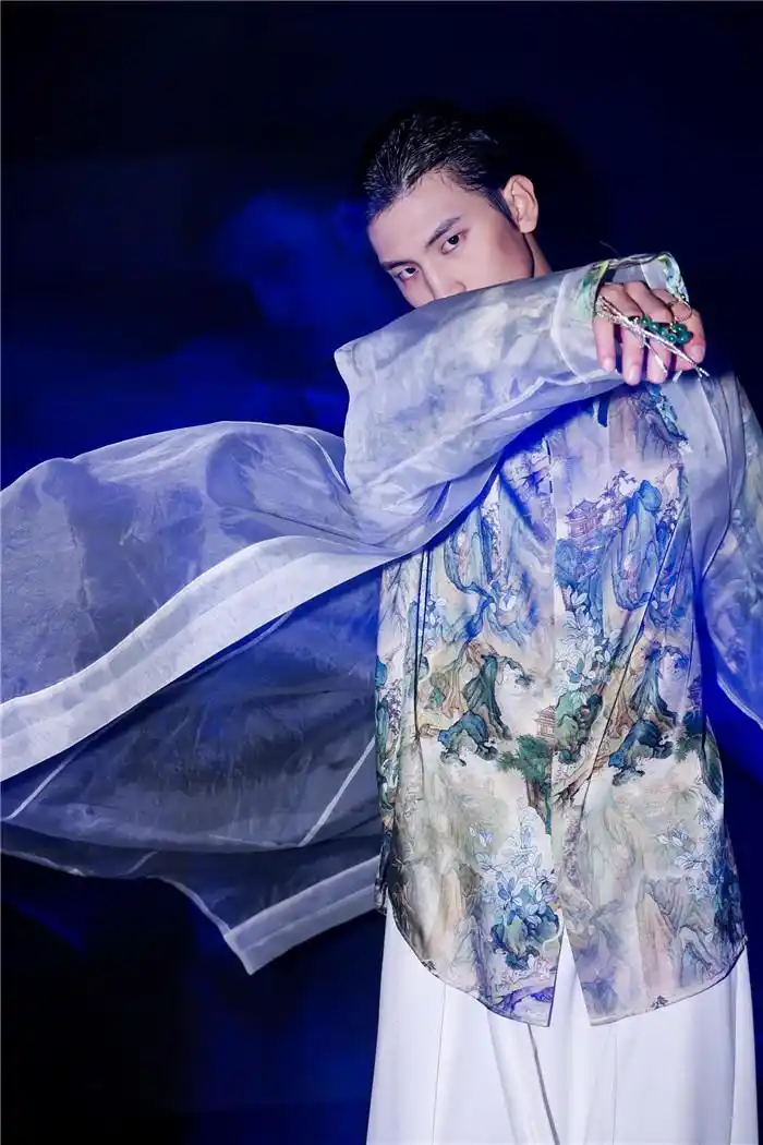 成锦衣局·张彦(张突然): 回溯千年前的夜市景象,重塑国风更多的可能