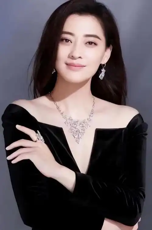 回顾梅婷:她用五年时间捧红前夫,却被他的三心二意所伤害